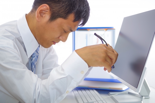 上司と部下の板挟みになったとき、どう対応する？